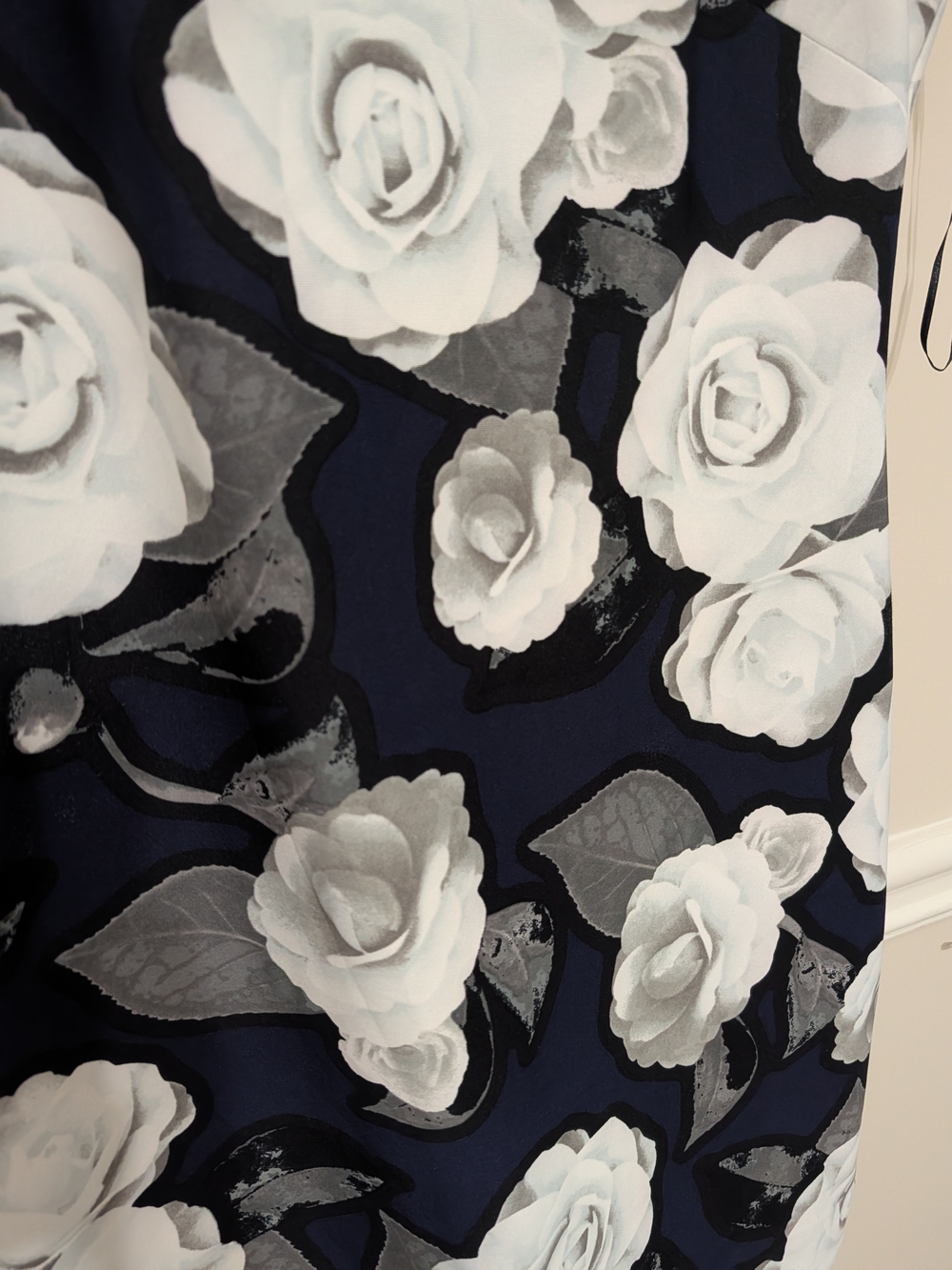 Just...Taylor Navy Mini Size 6 Dress with White Floral Print - Picture 2 of 10